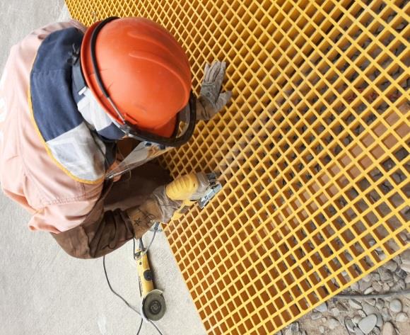 Corte de rejilla RGM 15 reforzada con fibra de vidrio para planta DEMI